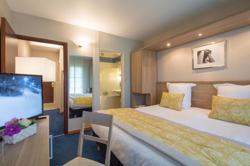 Logis Hotel & Restaurant - Lensotel Eksteriør billede
